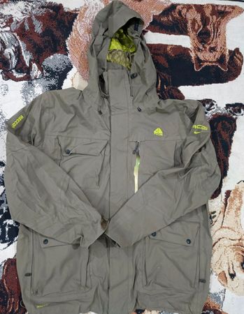 NIKE ACG JACKET 12PCS