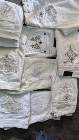 Calças flare brancas para mulheres