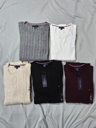 Tommy Hifiger Cable Knit Sweater