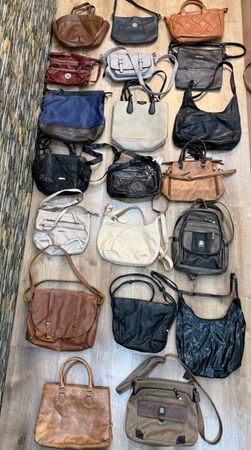 AV-0664 Unbranded Handbags