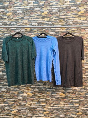 AV-0665 Lululemon T-Shirts