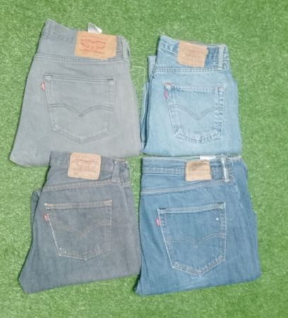 LEVI’S JEANS (MD 1525)