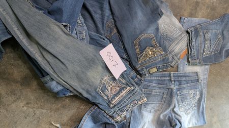 Jeans brodés Y2K