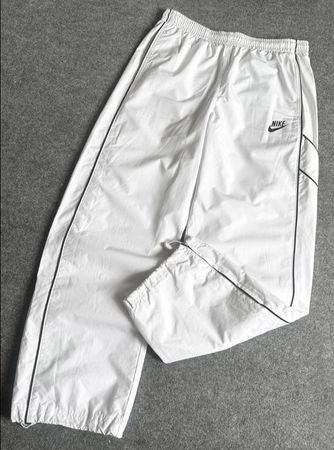 特別な本物のヴィンテージナイキトラックパンツ ✨