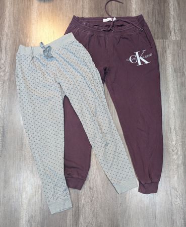 1819 - Calvin Klein Trousers