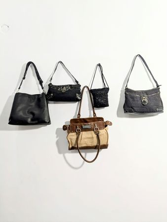 TV-128
LEATHER HAND BAGS
-9P