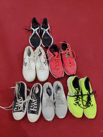 Mix brand shoes adidas, nike