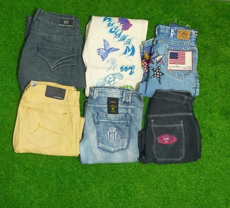 ROCAWEAR POLO ASSN AND OTHER BRAND JEANS