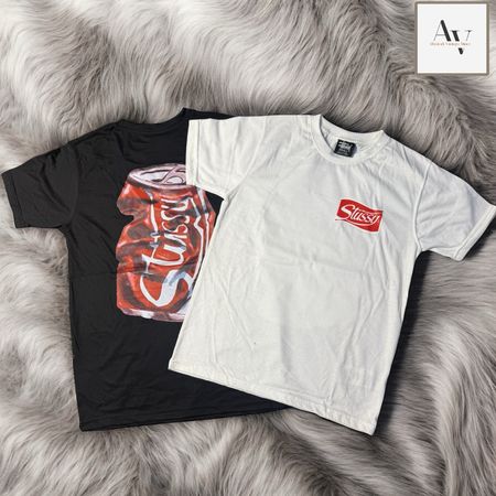 Camiseta sodacan branca e preta estilo reworked da Stussy