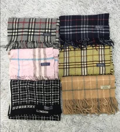 Vintage Burberry scarve