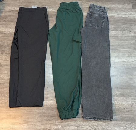 1943 - H&M, Banana Republic,Gap, Lauren by Ralph Lauren, Forever 21 Formal Pants, Straight & Relaxed Jeans