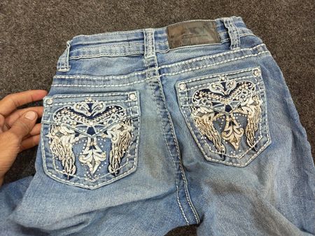 Vintage Y2K Capri Embellished Pockets
