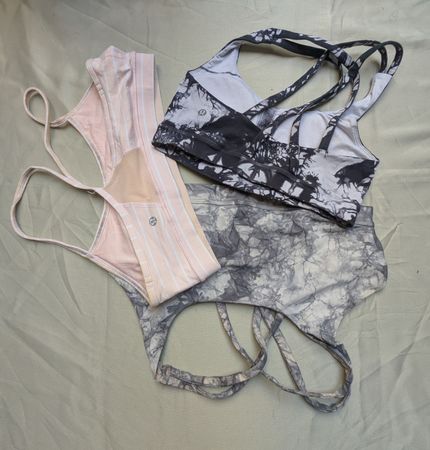 Lululemon Sports bra