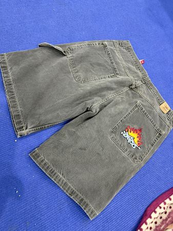 JNCO jorts
