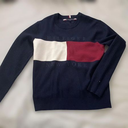 Tommy Hilfiger sweater