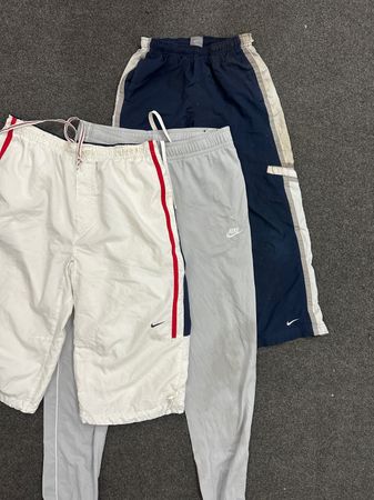 SD336 - Nike Trousers - 5 Pieces