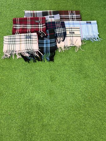 Sciarpe Burberry di marca (D5)