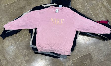 Nike Sweatshirts – 21 Pieces Wholesale Lot