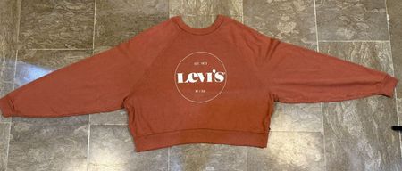 Levi’s Clothing Bundle – 6 Pieces
