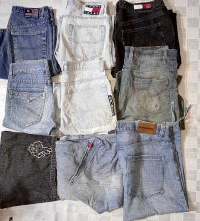 TRUE RELIGION AND OTHER BRAND SHORTS(MR733)