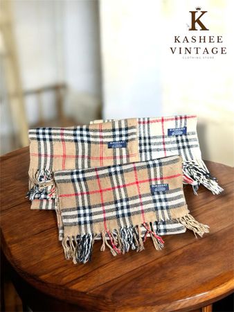 Burberry scarve