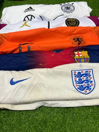 Maillot de football club authentique 100%