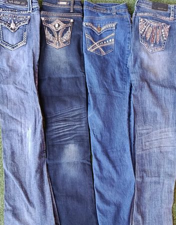 Embellished Flare jeans (RV # 072)