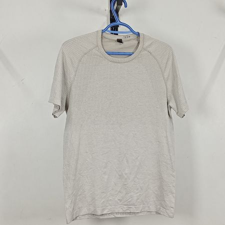 LULULEMON T-SHIRTS & TANK TOPS - BUNDLE 05