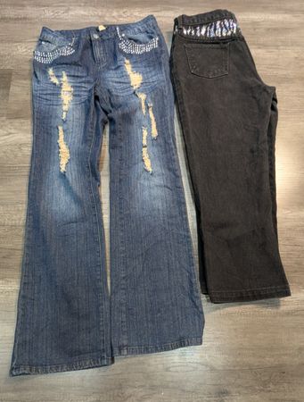 3224 - Jean droit et évasé style brodé