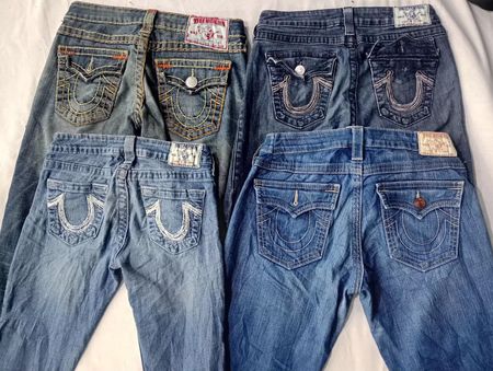 CR5996 True Religion Ladies Flare Jeans