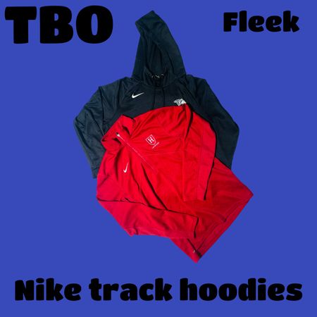 Nike Hoodie& Sweatshirt