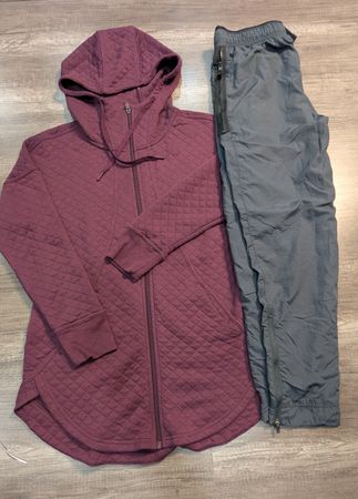 3260 - Athletic Hoddie & Trousers