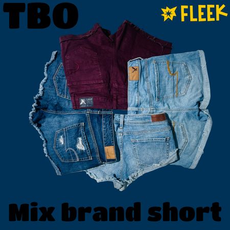 Mix branded short