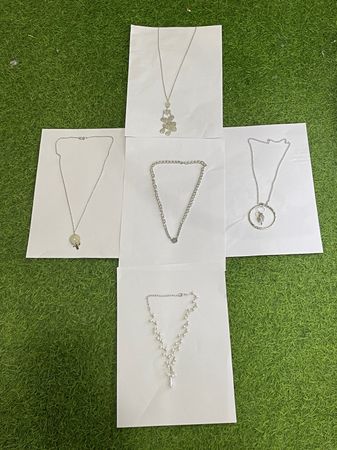 (FV-907) Minimal Silver Pendant Necklace Bundle – Vintage Clean Aesthetic