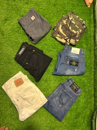 Calças da marca Mix escolhidas à mão personalizadas