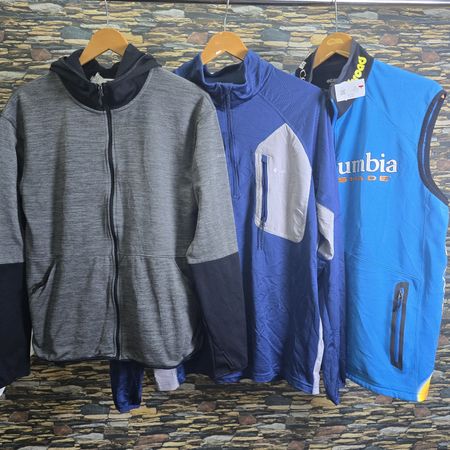 AV-0777 Columbia Track Jacket