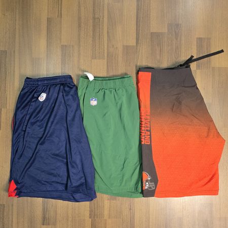 AV-0782 NFL Shorts