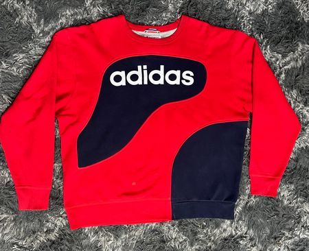 Fs-78 Upcycled Nike sweatshirt with patch