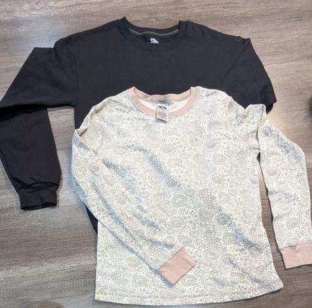3369 - Athletic Sweatshirt, Long Sleeves T-Shirts