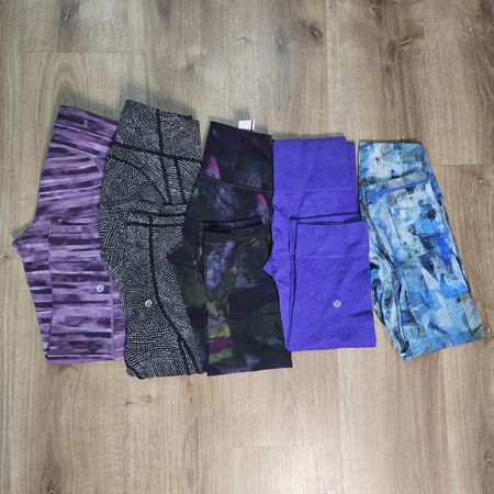 AV-0807 Lululemon Capri Pants