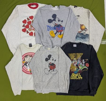 RV1947 Vintage Cartoon Sweatshirts