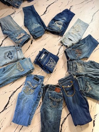 Jeans mit Stickerei und Schlag, iD 18