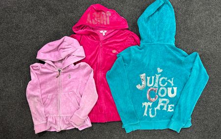 SD347 - Juicy Couture Zippers - 7 Pieces