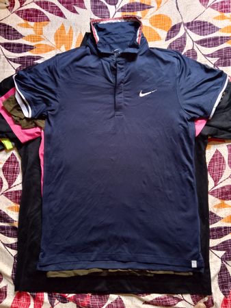 Nike T-Shirt (Authentic)