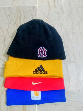 8 gorros de marca Carhartt y marcas mixtas de primer nivel