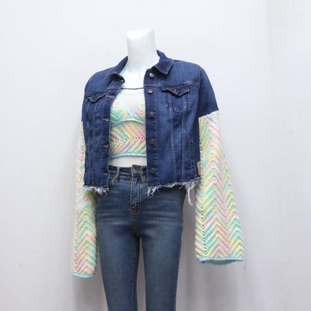Jaqueta de Jean com Mangas de Crochê Recicladas CR61192