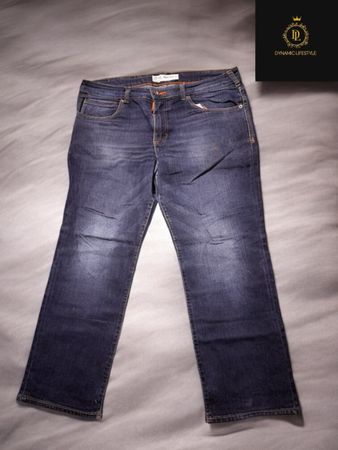 Over size wrangler jeans