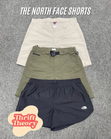 The North Face Shorts - (01/02)