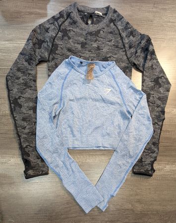 3520 - Gymshark Crop Top