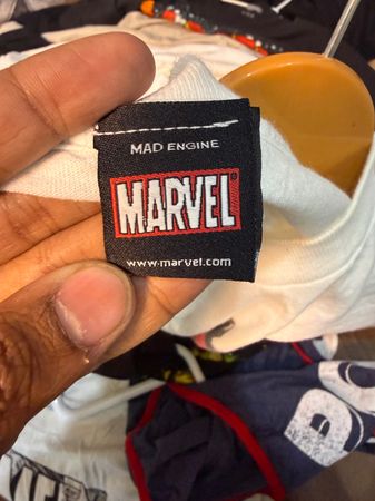 AVG-0222 Marvel T-shirt